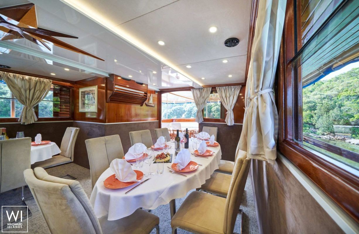 Tajna Mora  Turkish Gulet Gulet TJC 31M Interior 10