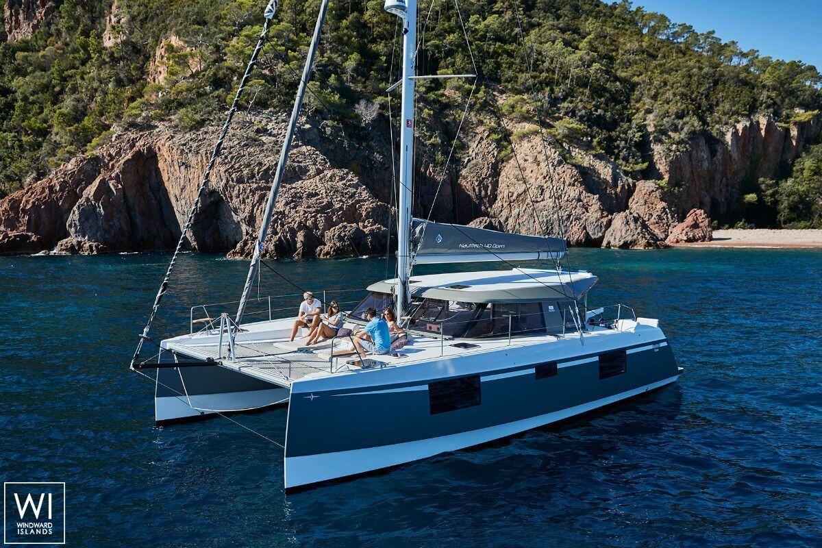 Nautitech 40 Nautitech Catamaran Exterior 3