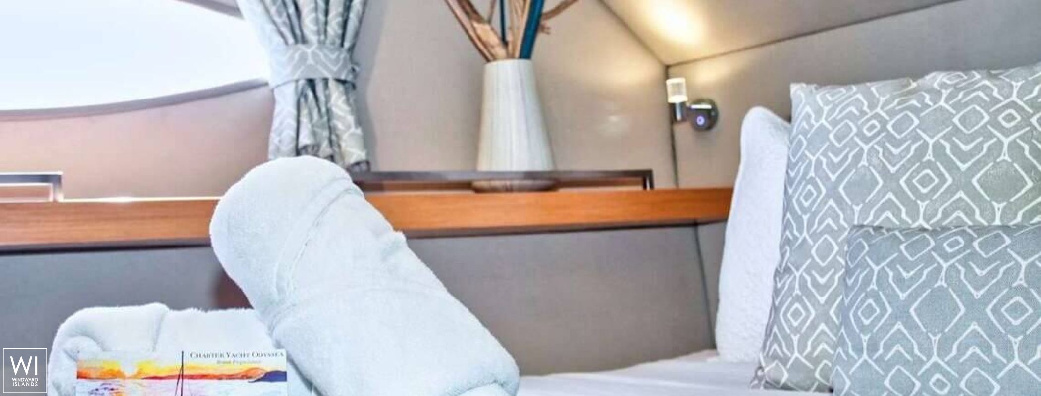 ODYSSEA  (ex SLIVOCHKA) Fountaine Pajot Sanya 57 Interior 14