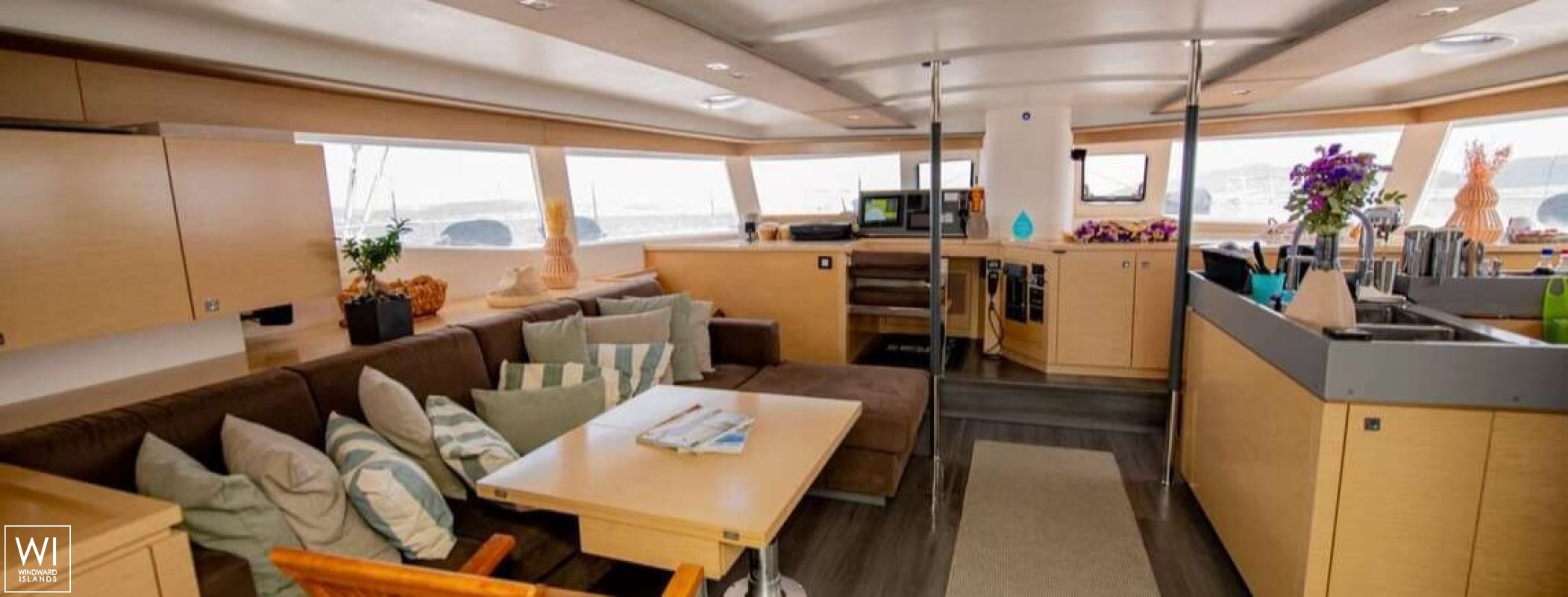 High Five (ex High Jinks) Fountaine Pajot Sanya 57 Interior 14