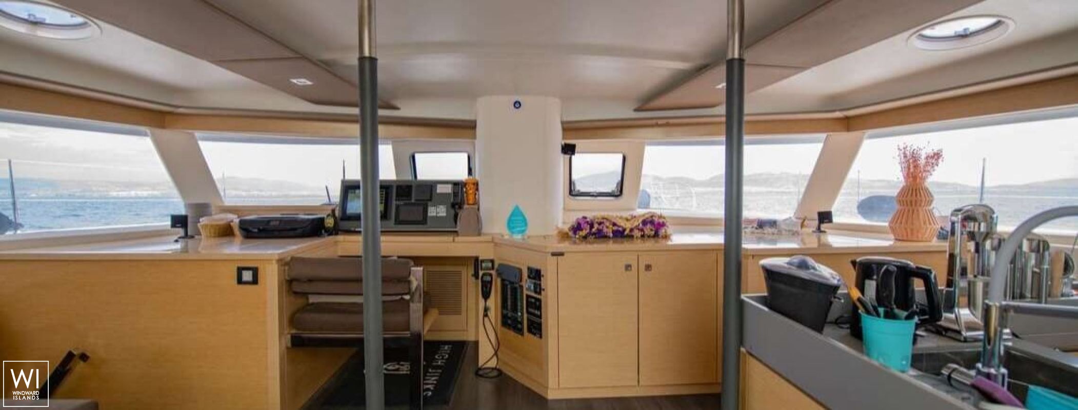 High Five (ex High Jinks) Fountaine Pajot Sanya 57 Interior 15