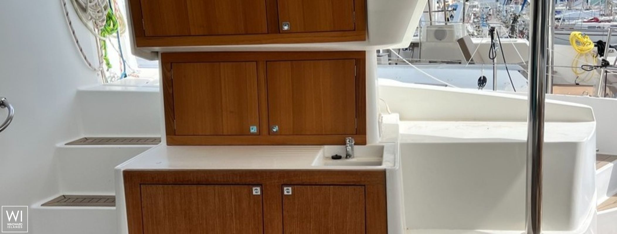 ZEN  Fountaine Pajot Sanya 57 Interior 12
