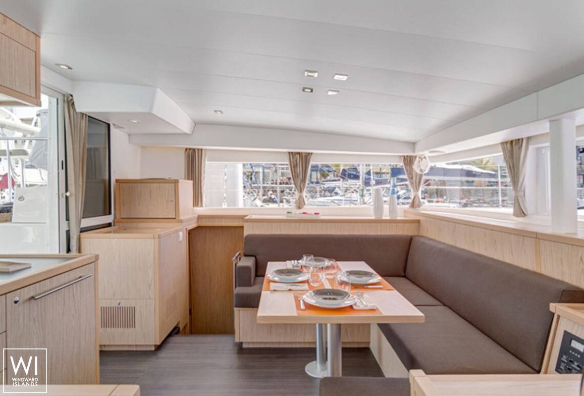 Lagoon 400 Lagoon Catamaran Interior 8
