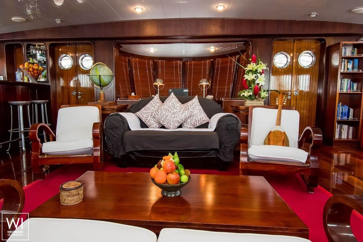 Douce France  Alu Marine Catamaran 42M Interior 18