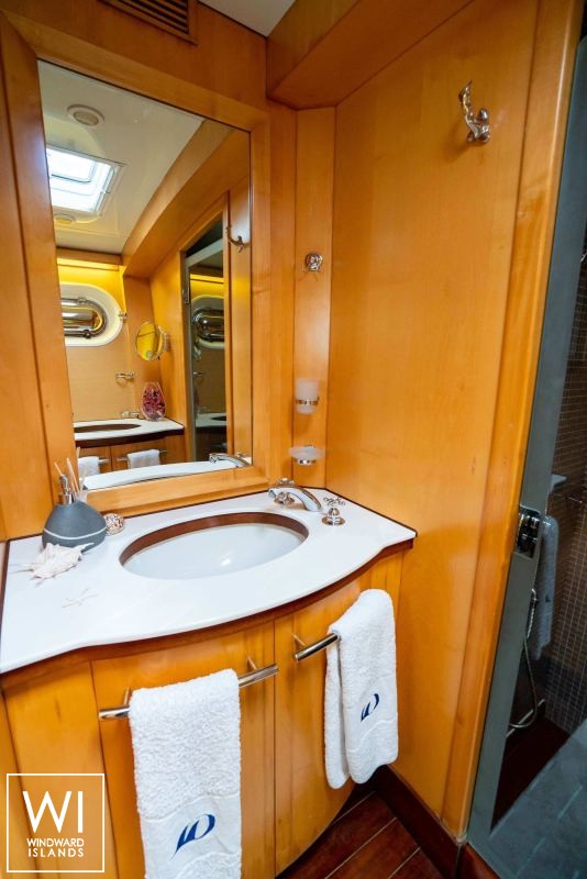 Douce France  Alu Marine Catamaran 42M Interior 14