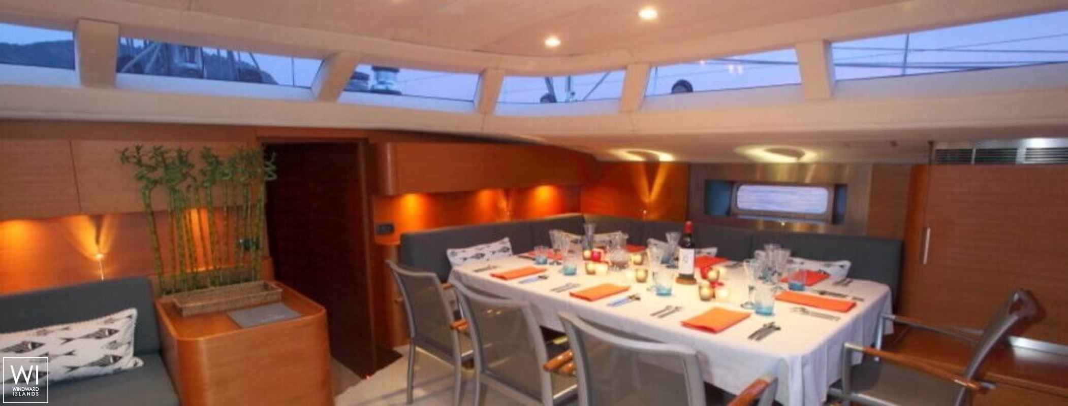 ATTIMO  CMN Sloop 31M Interior 13