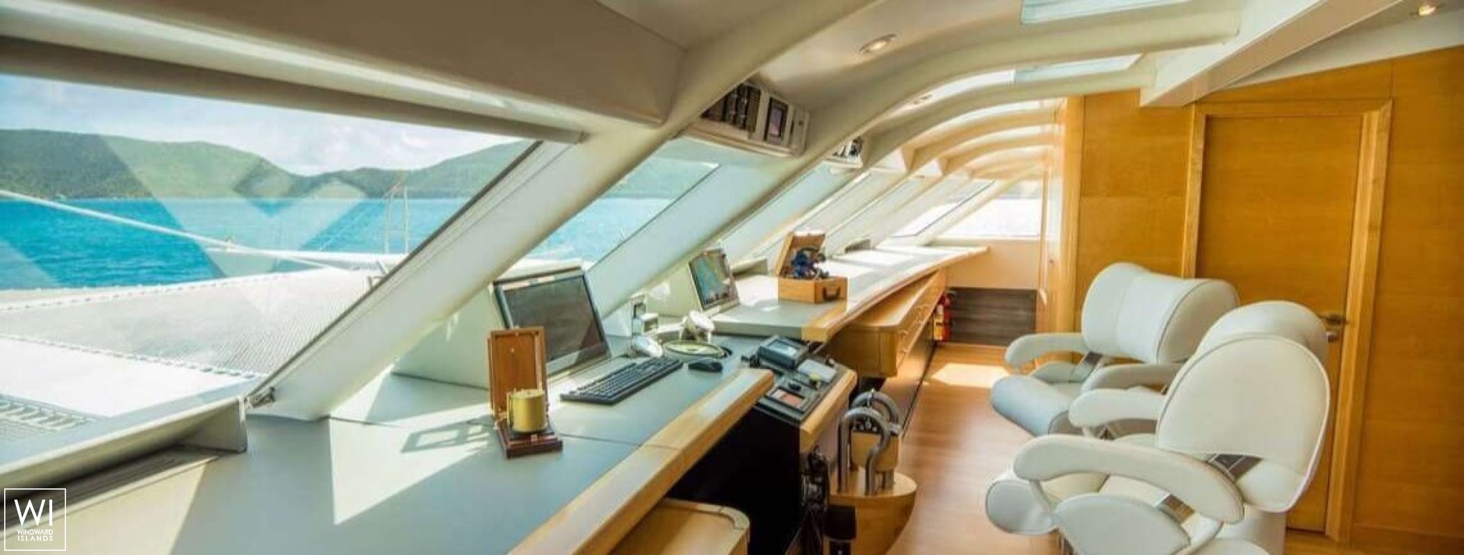 Bella Vita (ex Necker Belle) CMN Catamaran 32M Interior 1