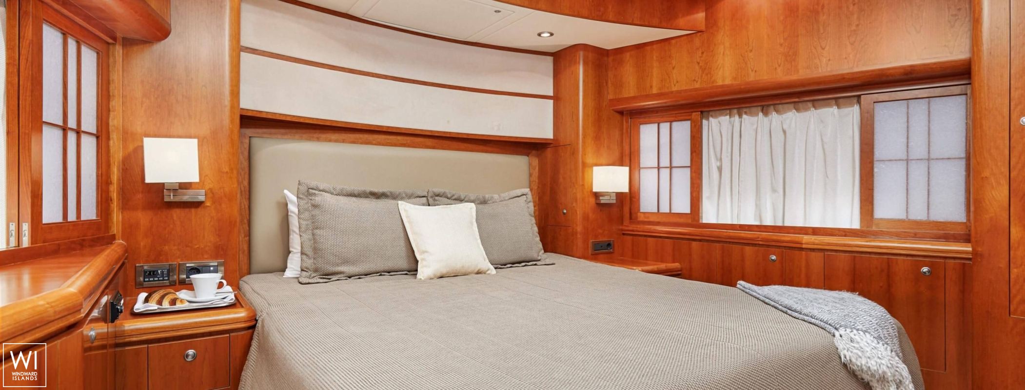 Annabel II  Horizon Horizon 97 Interior 24