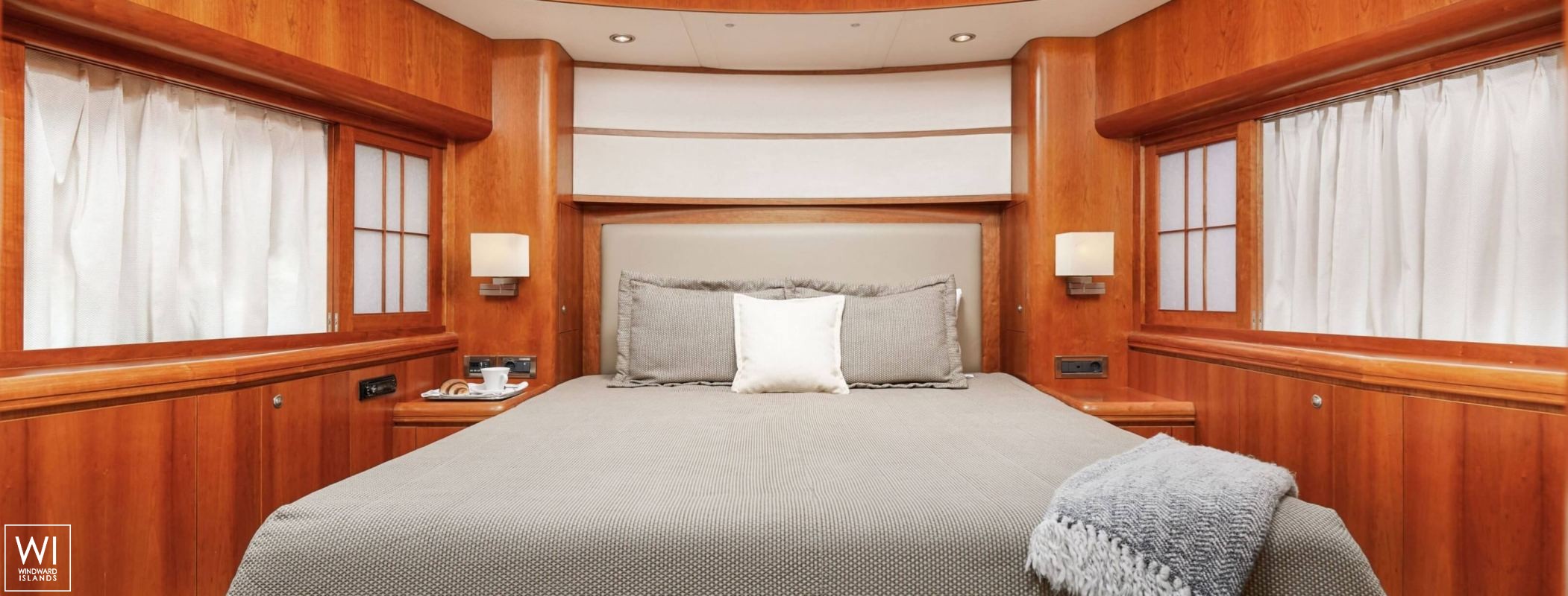 Annabel II  Horizon Horizon 97 Interior 25