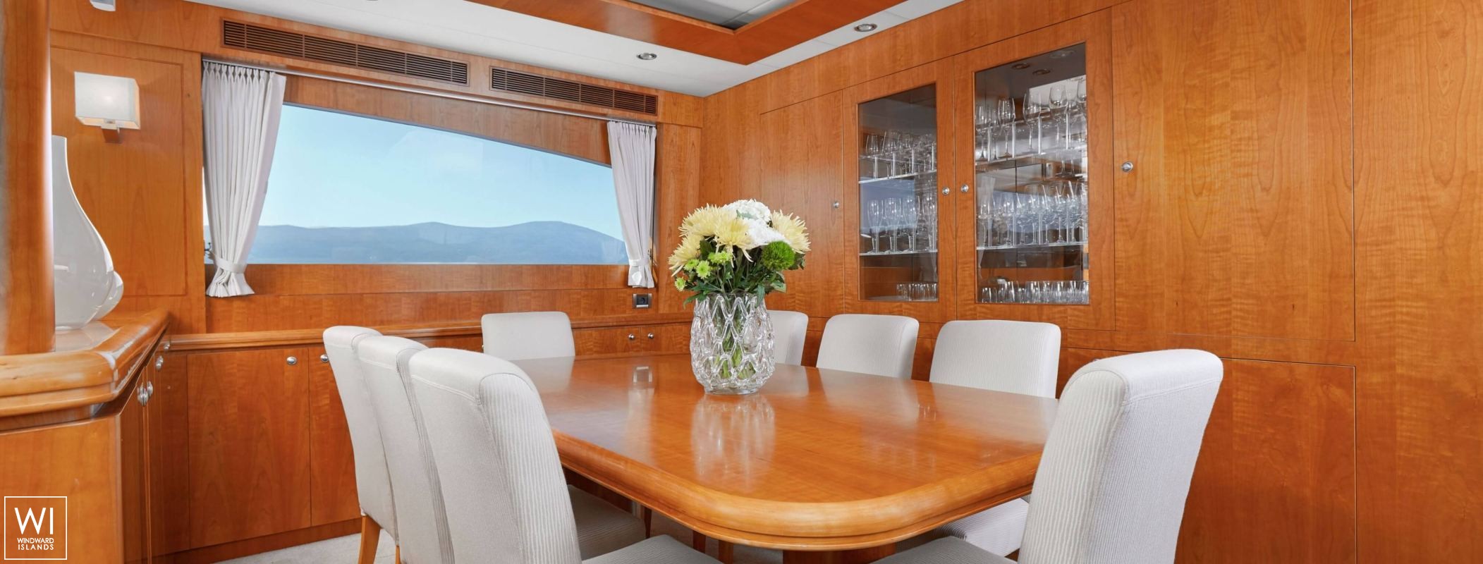 Annabel II  Horizon Horizon 97 Interior 16