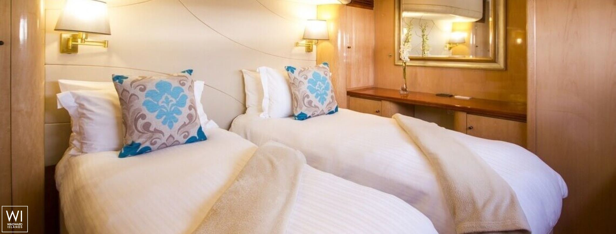 Kings Ransom  Matrix Catamaran Silhouette 76' Interior 21