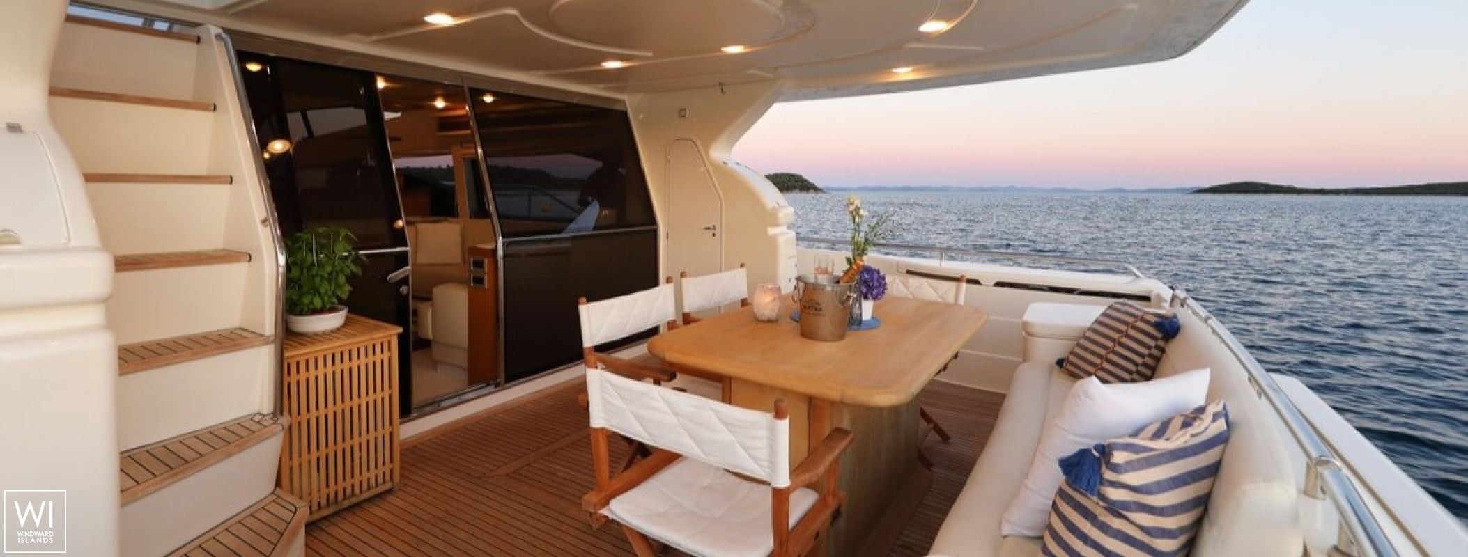 DOMINIQUE  Ferretti Yacht 680 Exterior 8