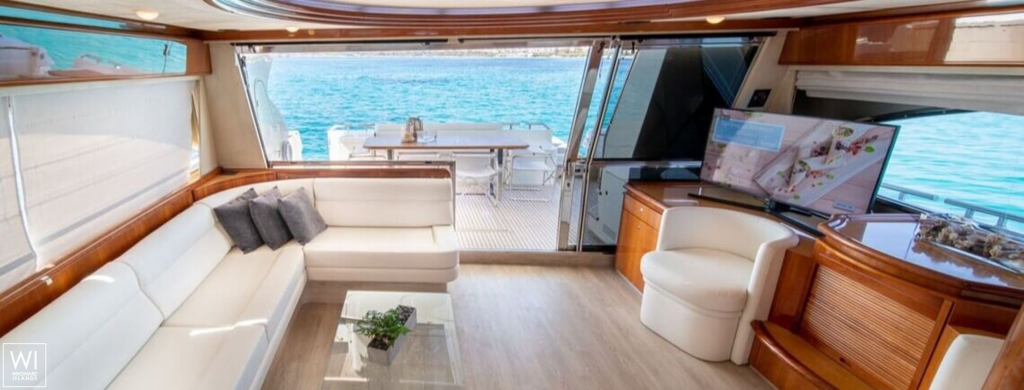 Simply Brilliant  Ferretti Yacht 680 Interior 16