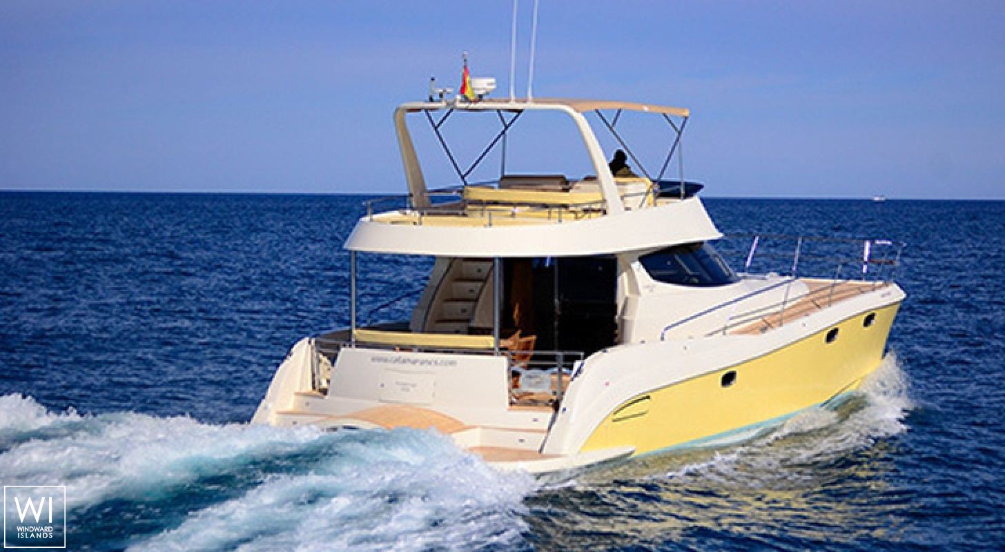 Flashcat 435 Flash Catamaran Exterior 3