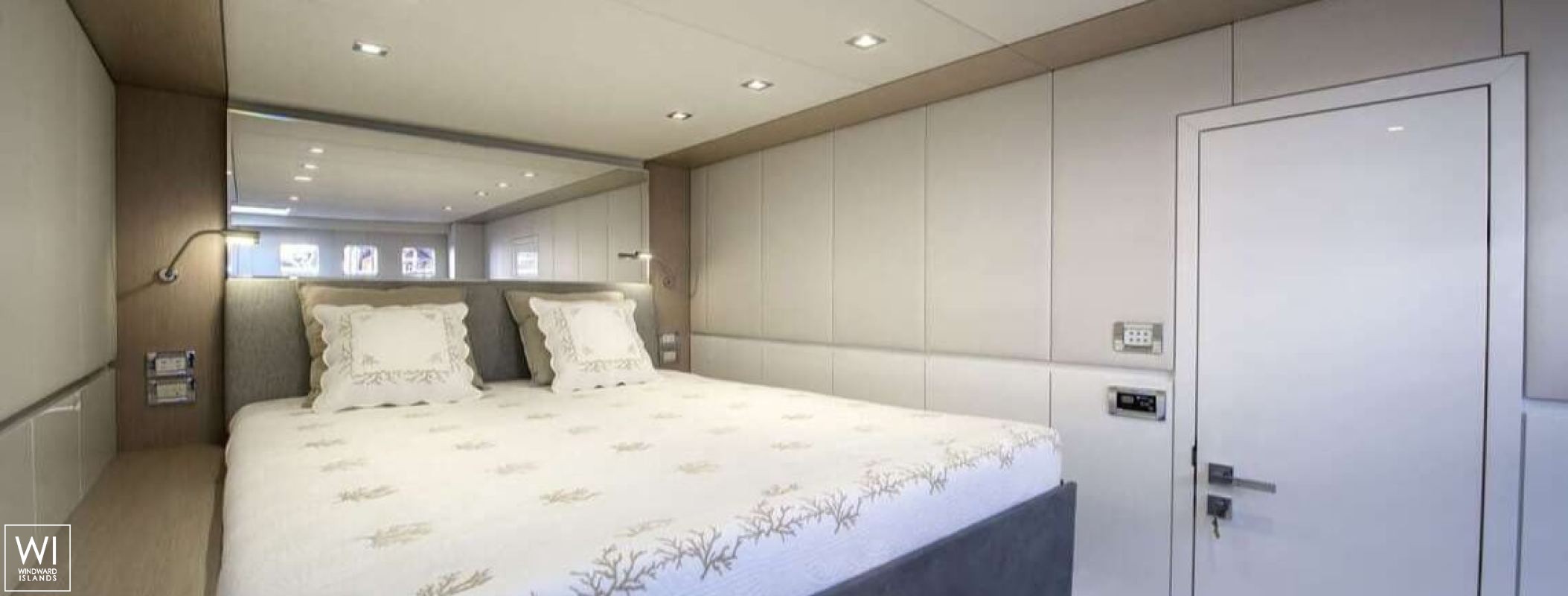 MOONDANCE (ex SKYLARK) Sunreef Yachts Power 70' Interior 1