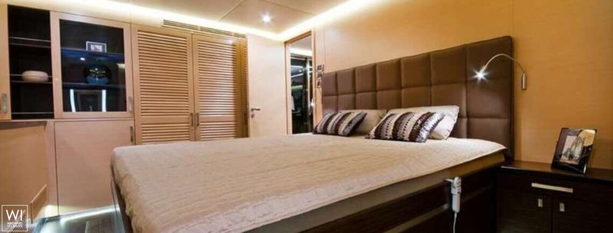 Ipharra  Sunreef Yachts Sail 102' Interior 1