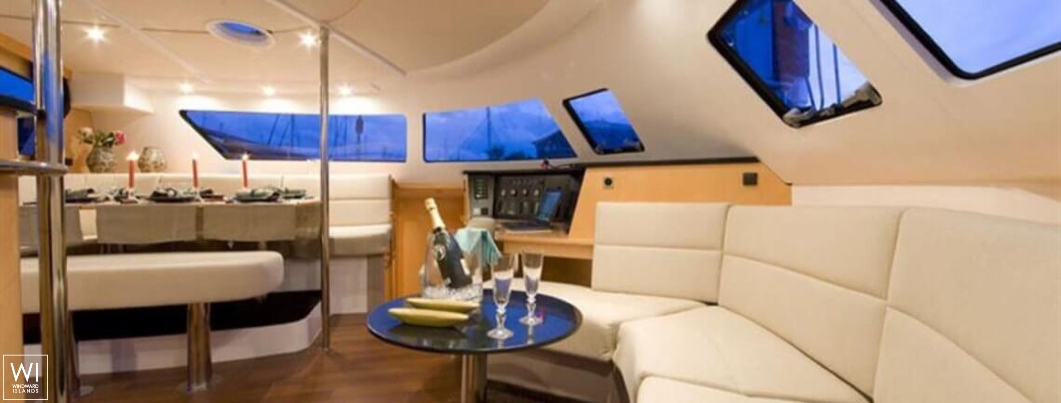 AQUA TIKI II  Fountaine Pajot Eleuthera 60 Interior 19