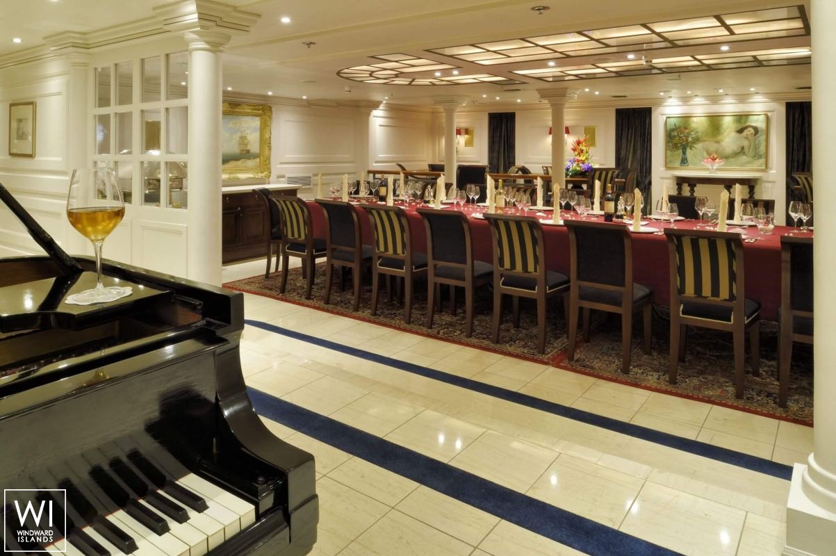 Christina O   Yacht 99M Interior 16