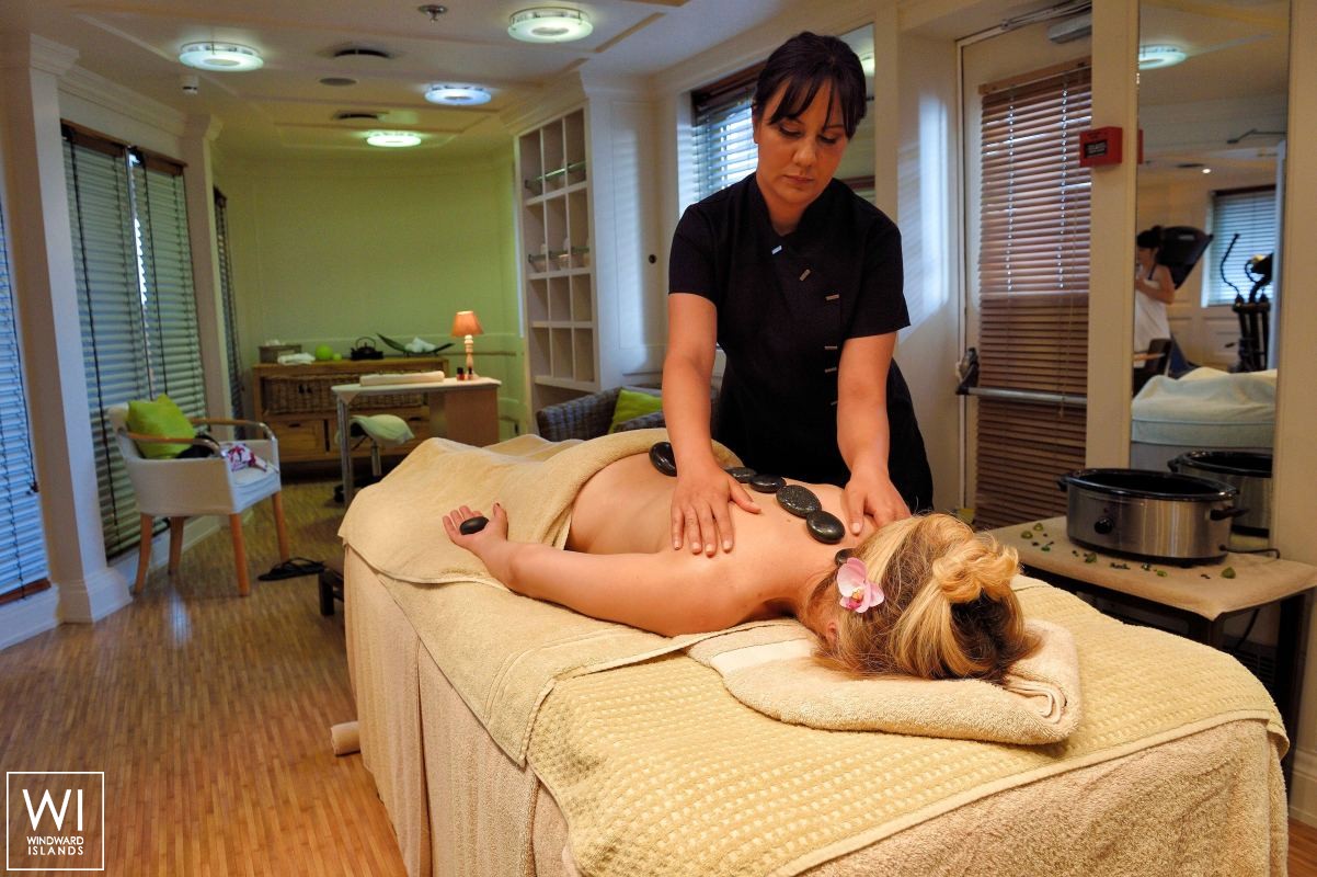 Christina O   Yacht 99M Interior 15