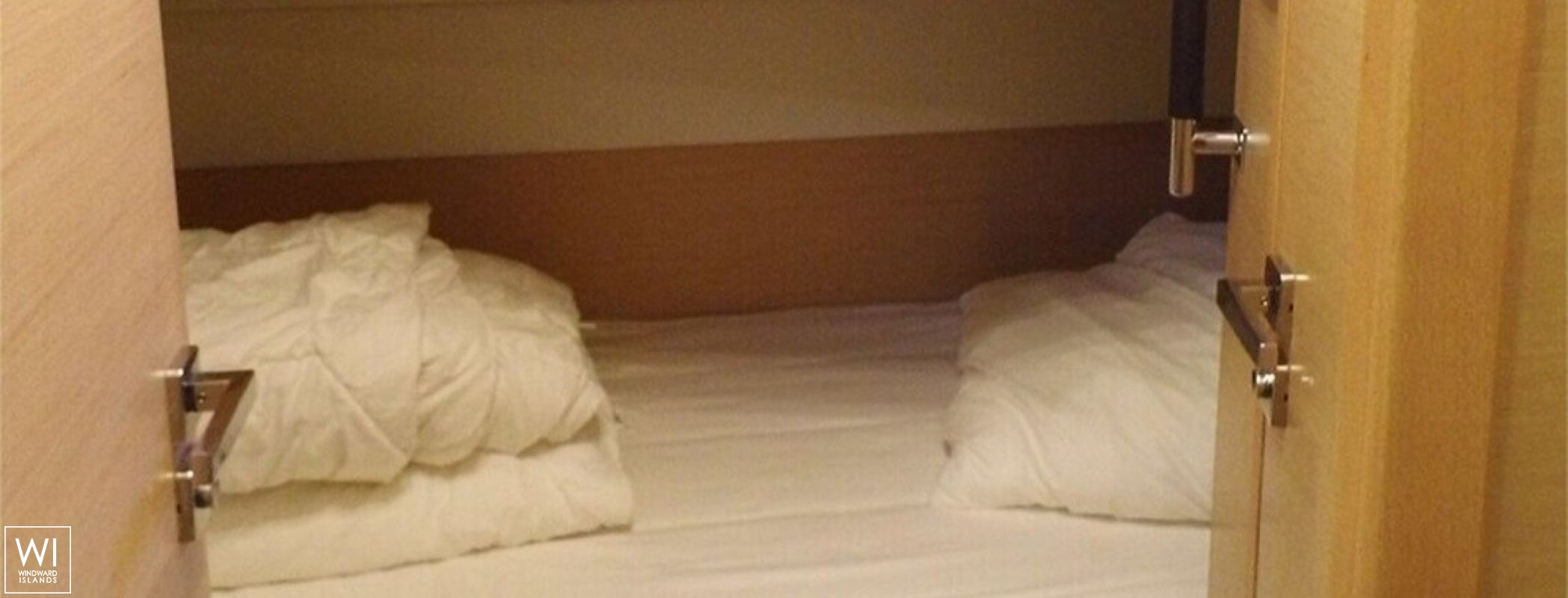 EVER III  Lagoon Catamaran Lagoon 560 Interior 1