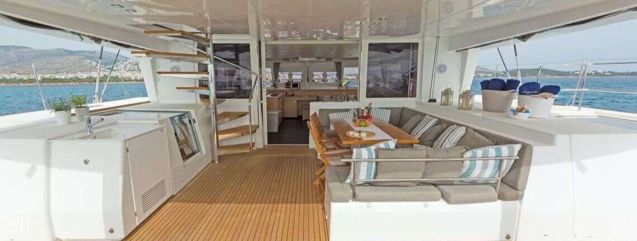 Meliti  Lagoon Catamaran Lagoon 560 Exterior 1