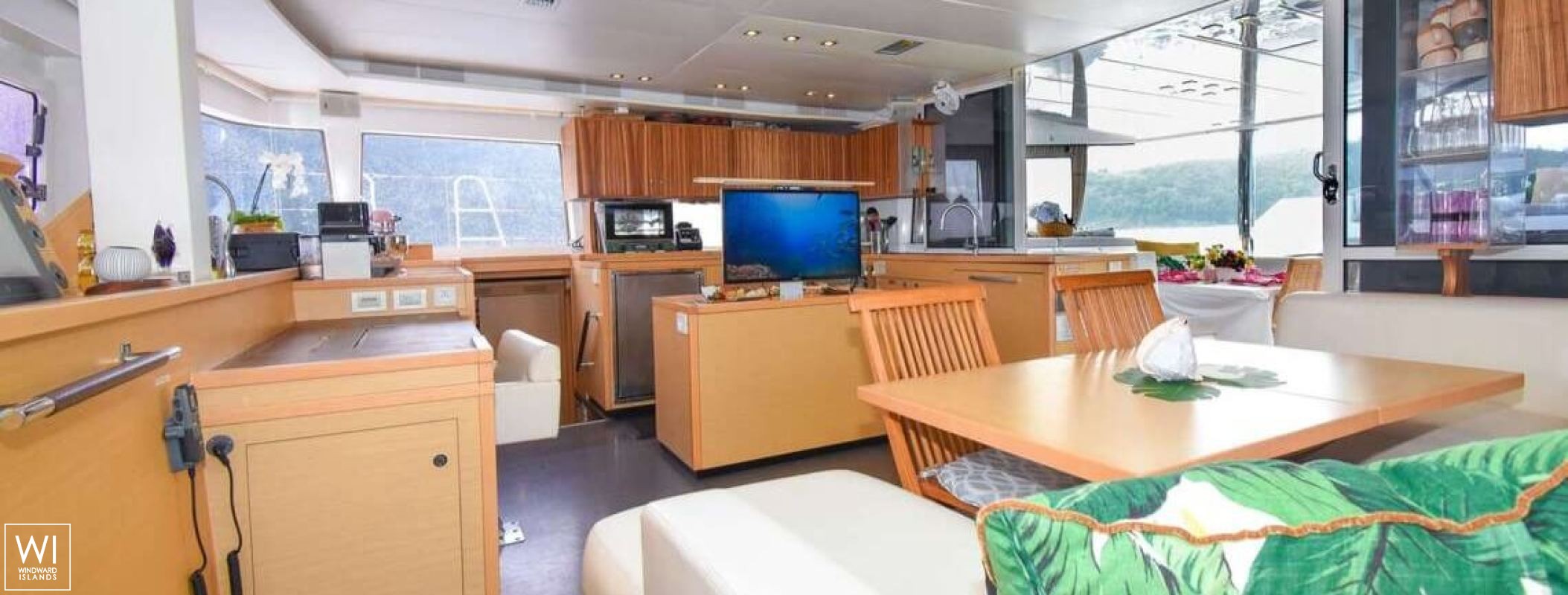 ALTESSE  Lagoon Catamaran Lagoon 560 Exterior 10