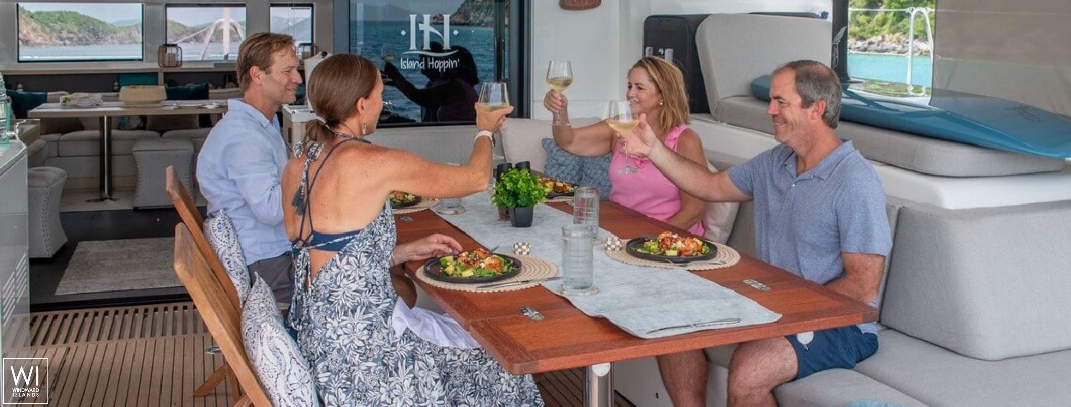 Diva  Lagoon Catamaran Lagoon 560 Exterior 4