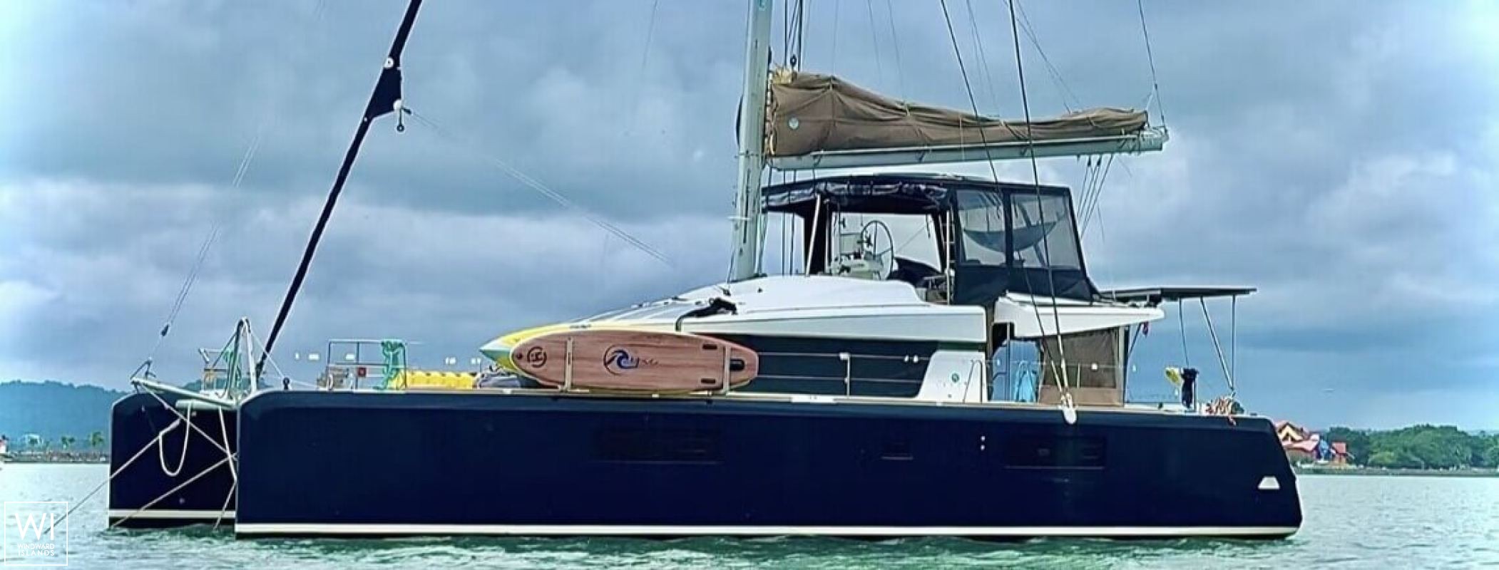 4X  Lagoon Catamaran Lagoon 560 Exterior 3