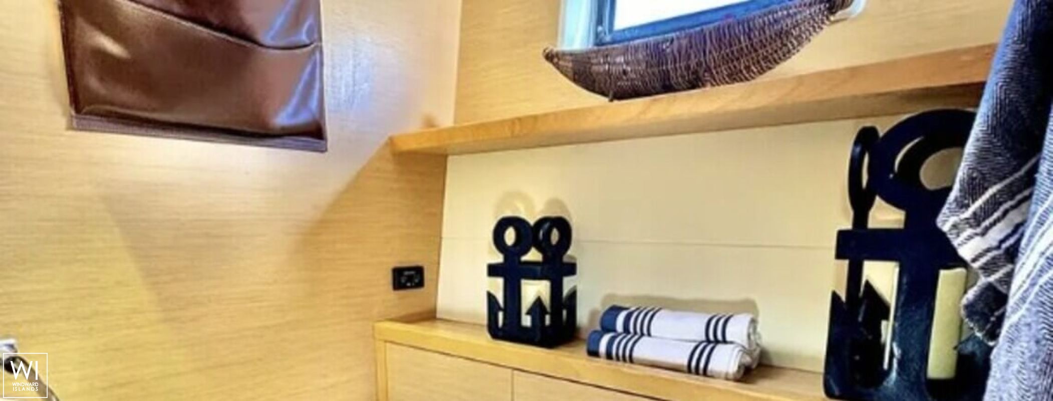 4X  Lagoon Catamaran Lagoon 560 Interior 16