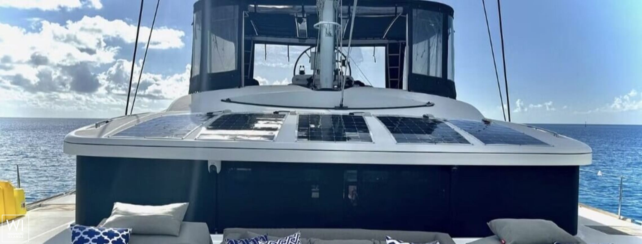 4X  Lagoon Catamaran Lagoon 560 Exterior 9
