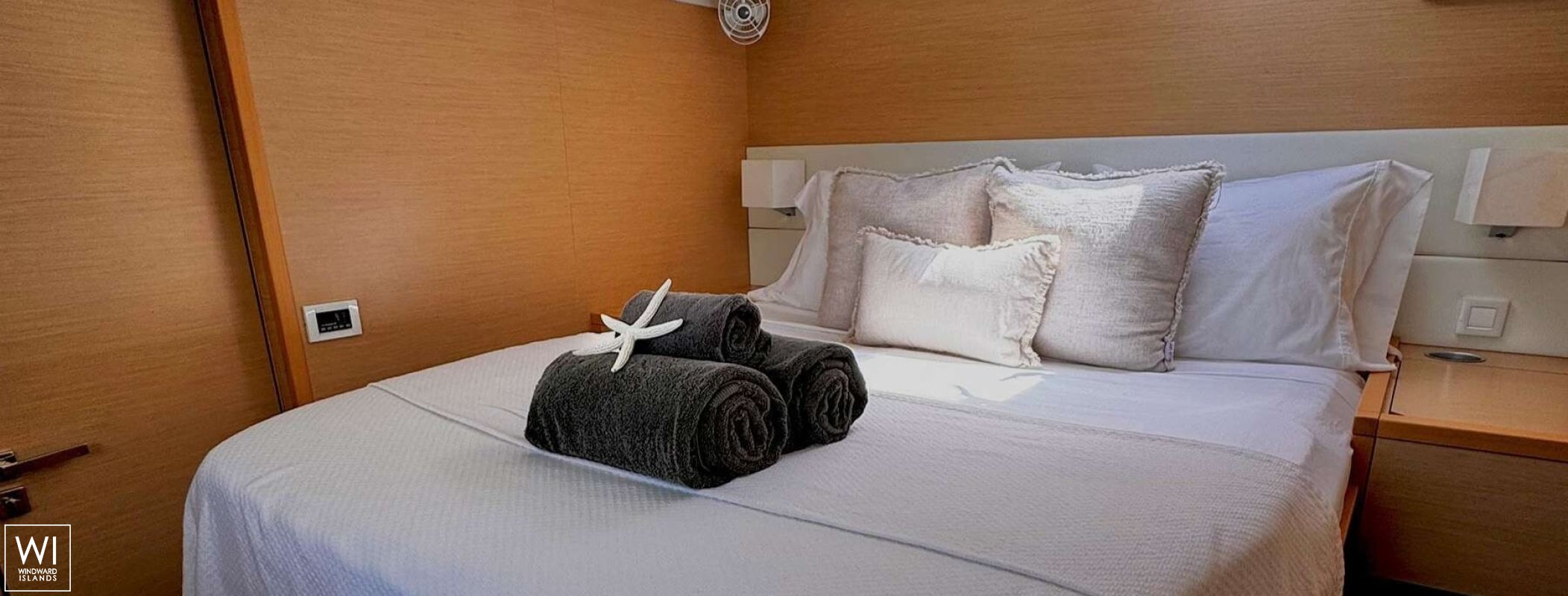 WHISPERS II  Lagoon Catamaran Lagoon 560 Interior 1