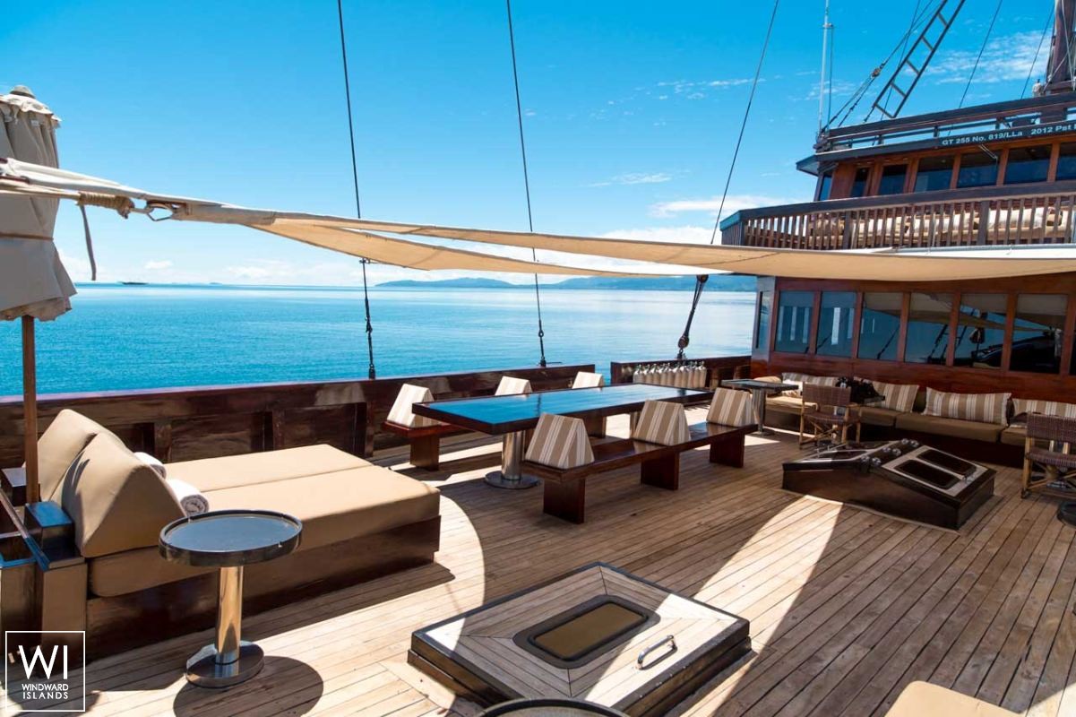 Alila Purnama   Yacht 46M Interior 8