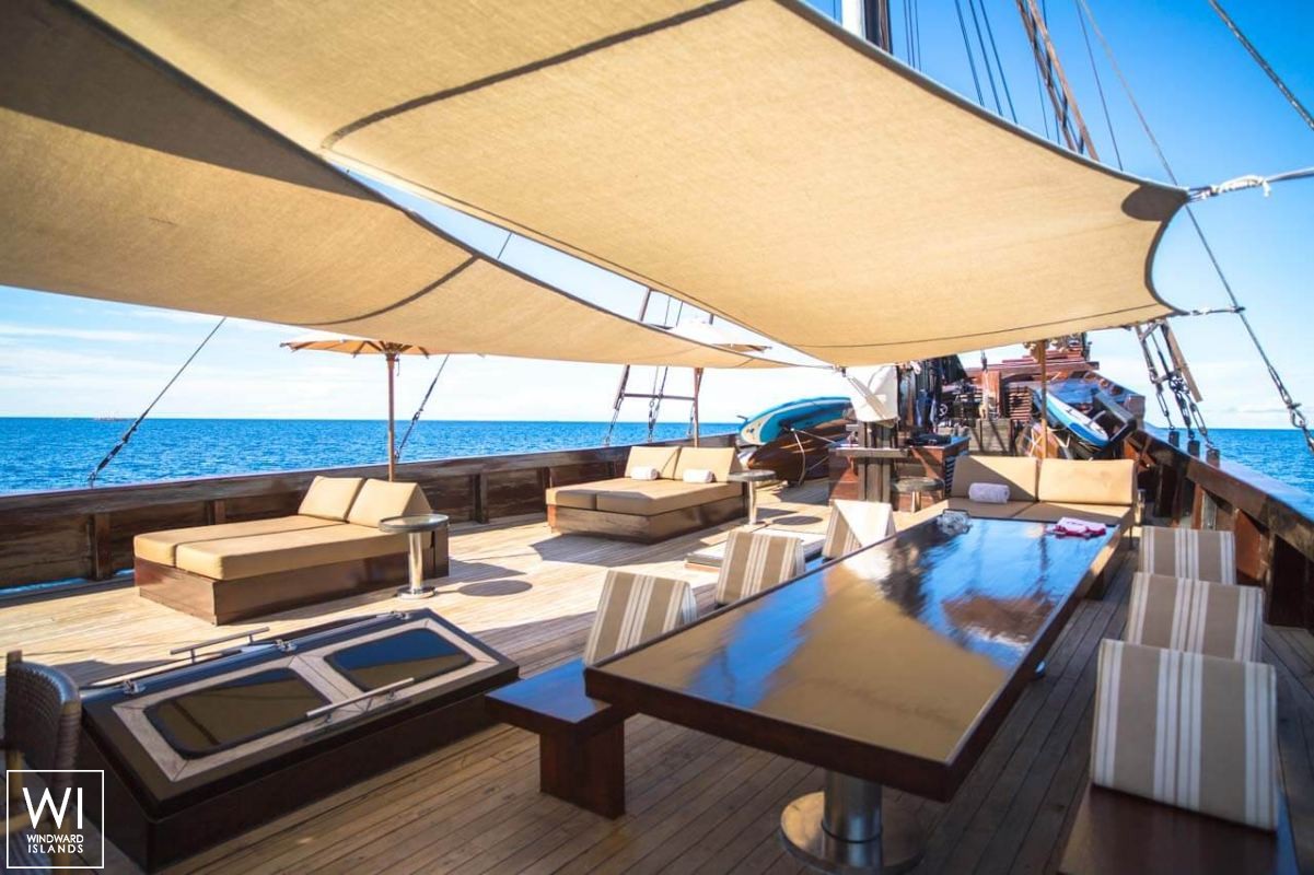 Alila Purnama   Yacht 46M Interior 10