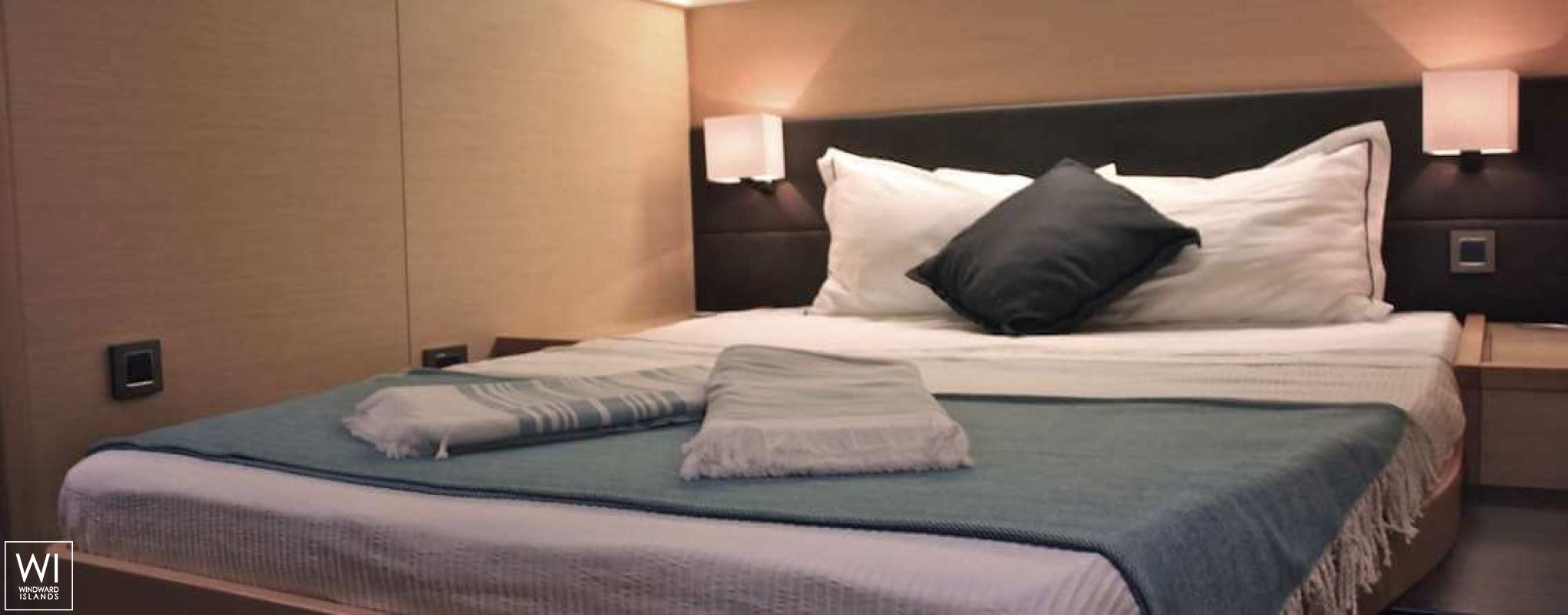 Kaskazi Four  Lagoon Catamaran Lagoon 620 Interior 1