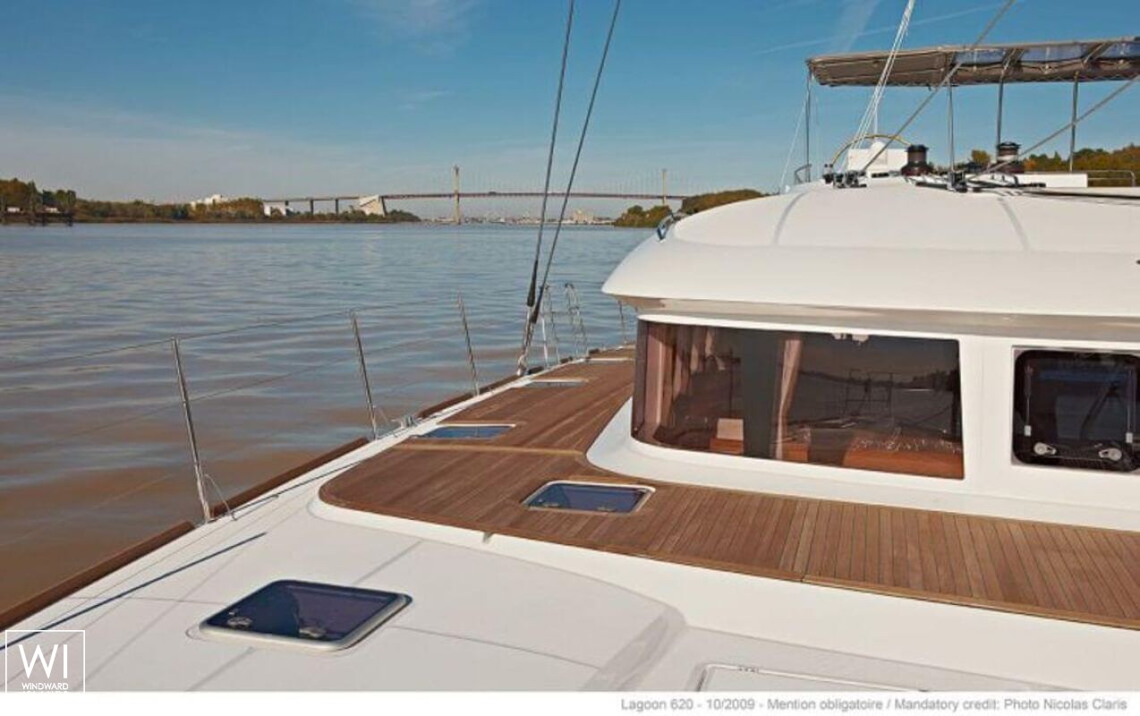 Lagoon 620 Lagoon Catamaran Exterior 7