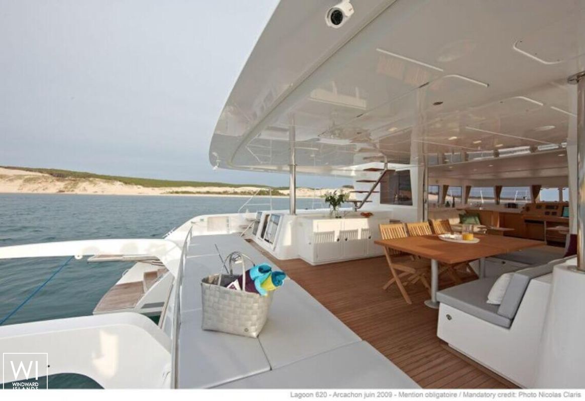 Lagoon 620 Lagoon Catamaran Exterior 9