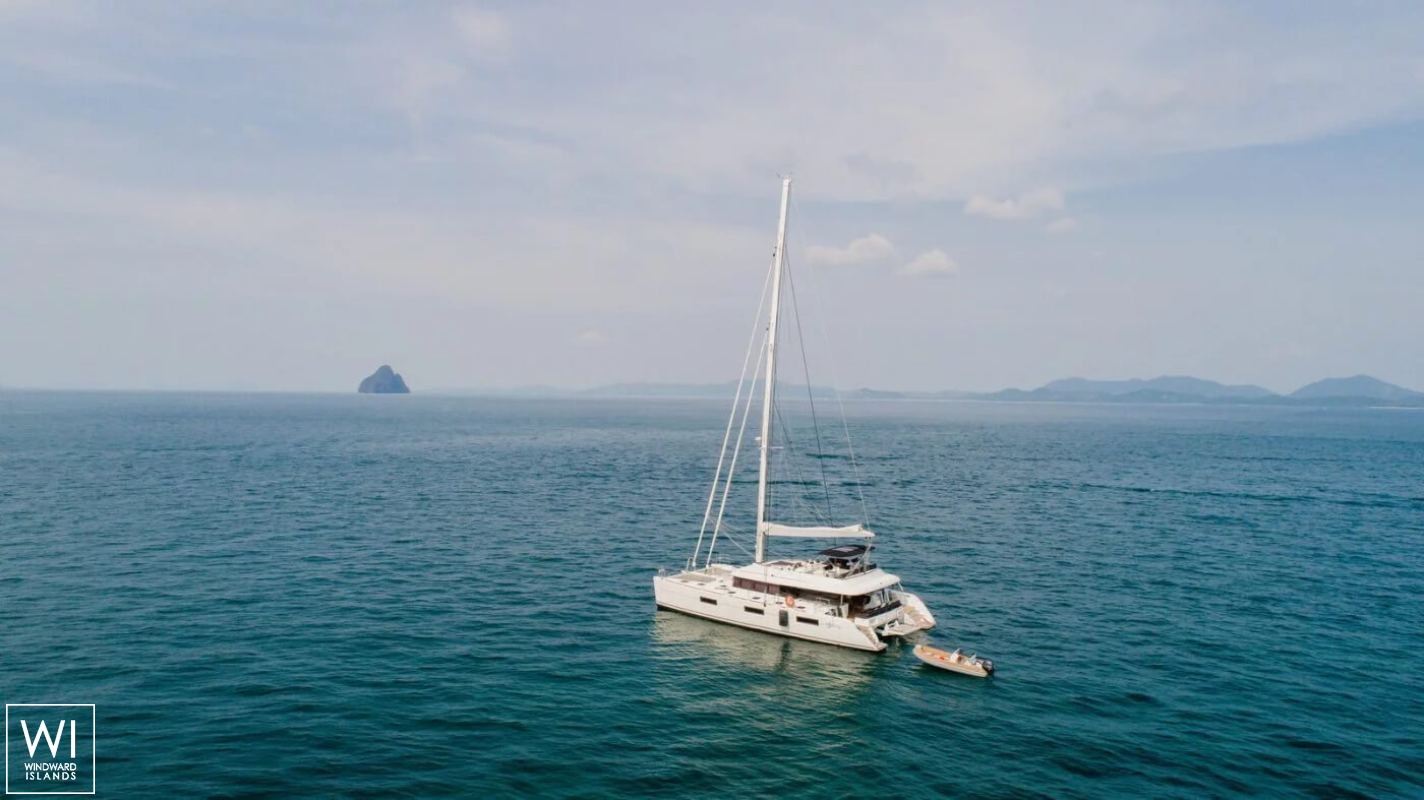 Six Degrees  Lagoon Catamaran Lagoon 620 Exterior 3