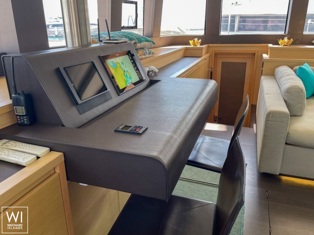 Six Degrees  Lagoon Catamaran Lagoon 620 Interior 16