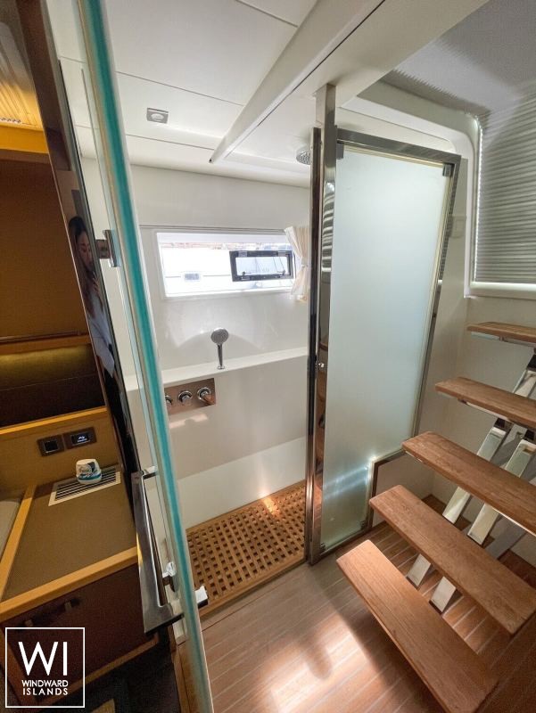 Six Degrees  Lagoon Catamaran Lagoon 620 Interior 19