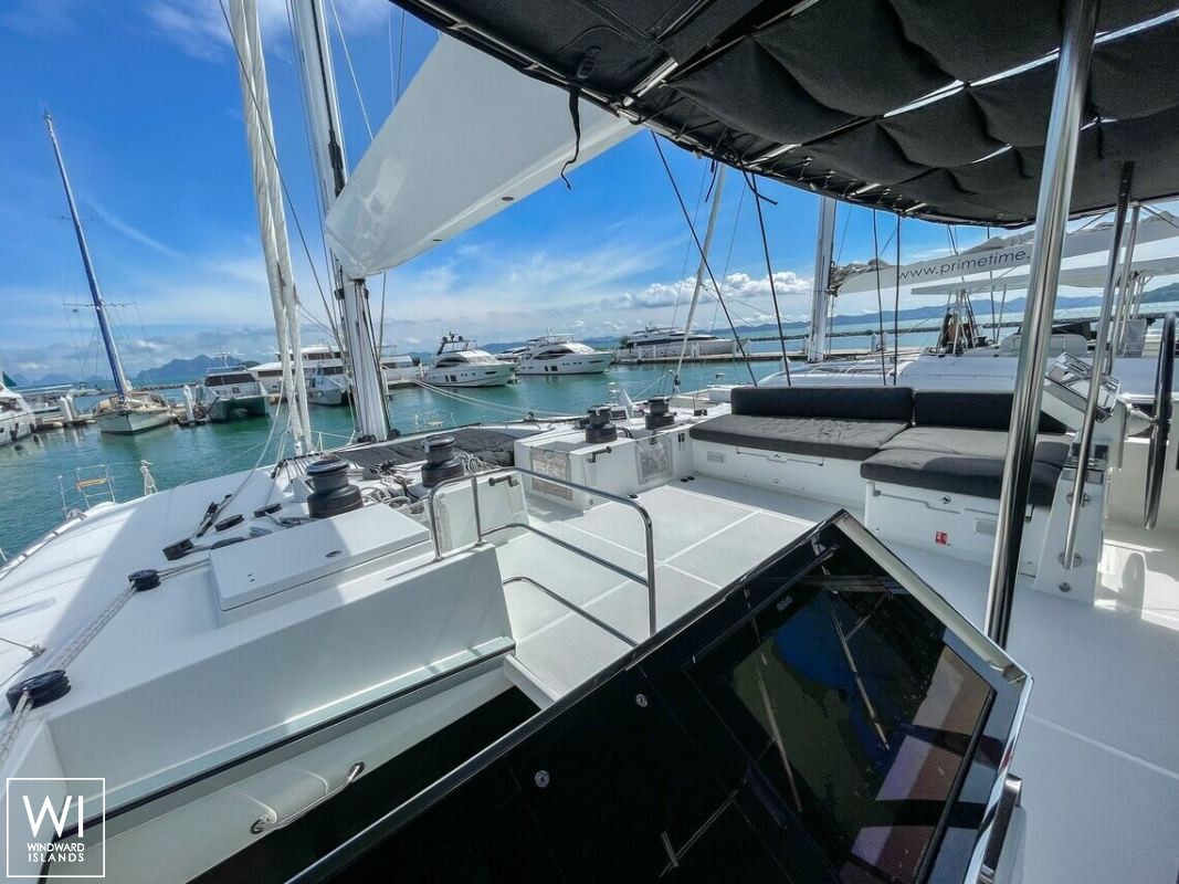 Six Degrees  Lagoon Catamaran Lagoon 620 Exterior 8