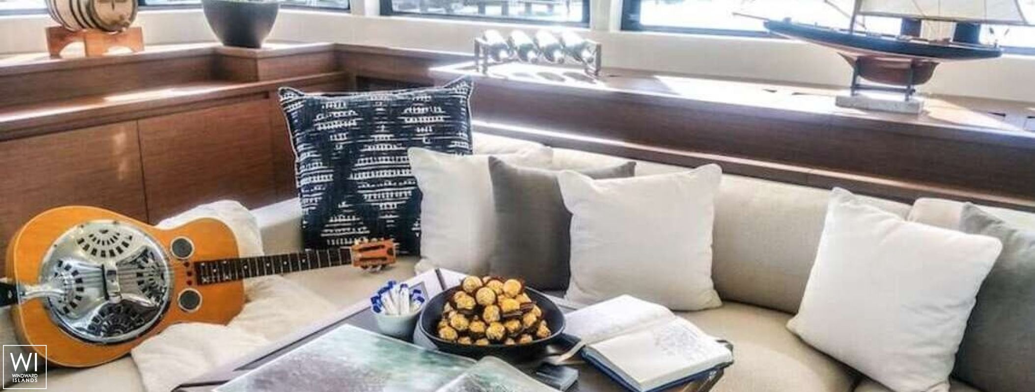 DRAGONFLY  Lagoon Catamaran Lagoon 620 Interior 18