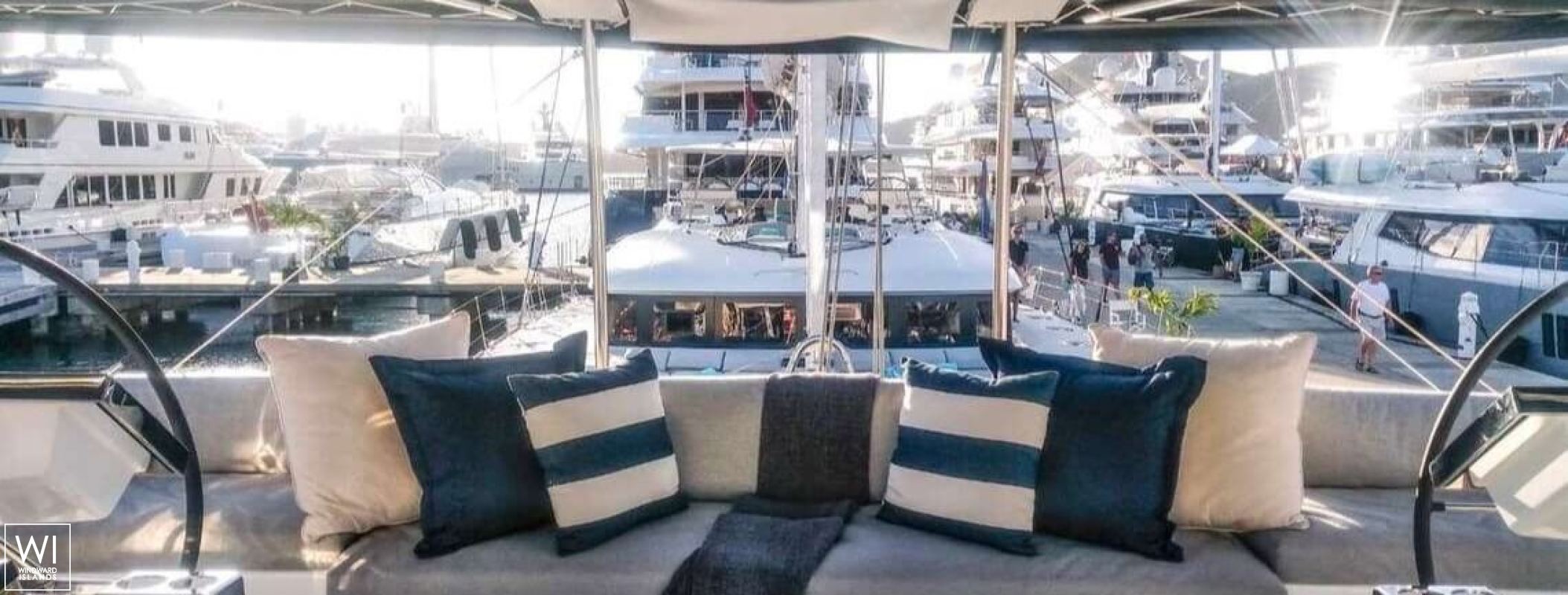 DRAGONFLY  Lagoon Catamaran Lagoon 620 Exterior 5