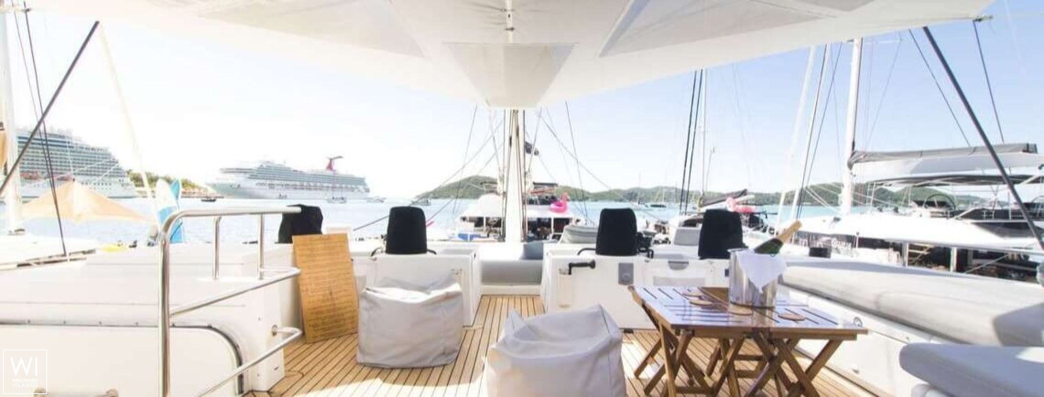 FOXY LADY  Lagoon Catamaran Lagoon 620 Exterior 4