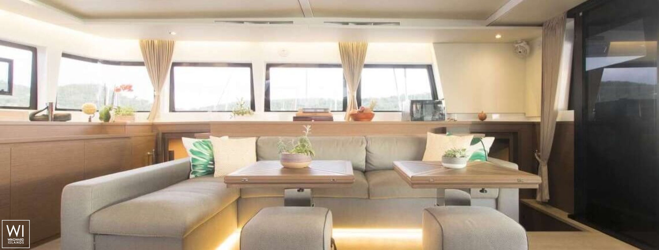 MAHASATTVA  Lagoon Catamaran Lagoon 620 Interior 0