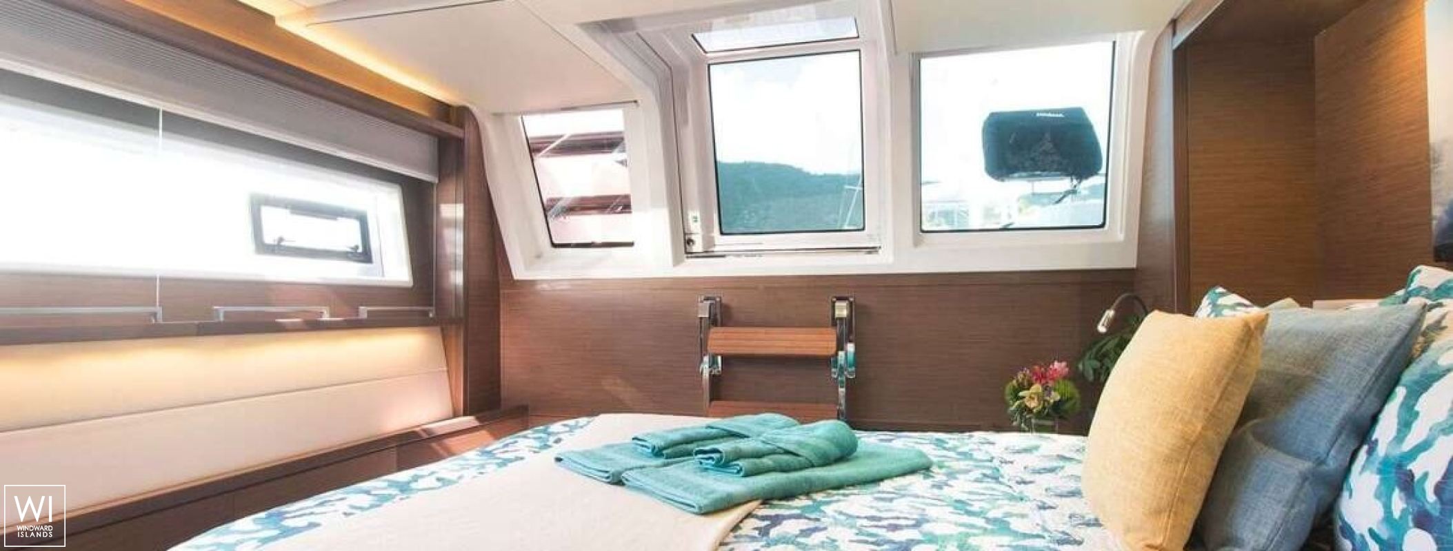 MAHASATTVA  Lagoon Catamaran Lagoon 620 Interior 2