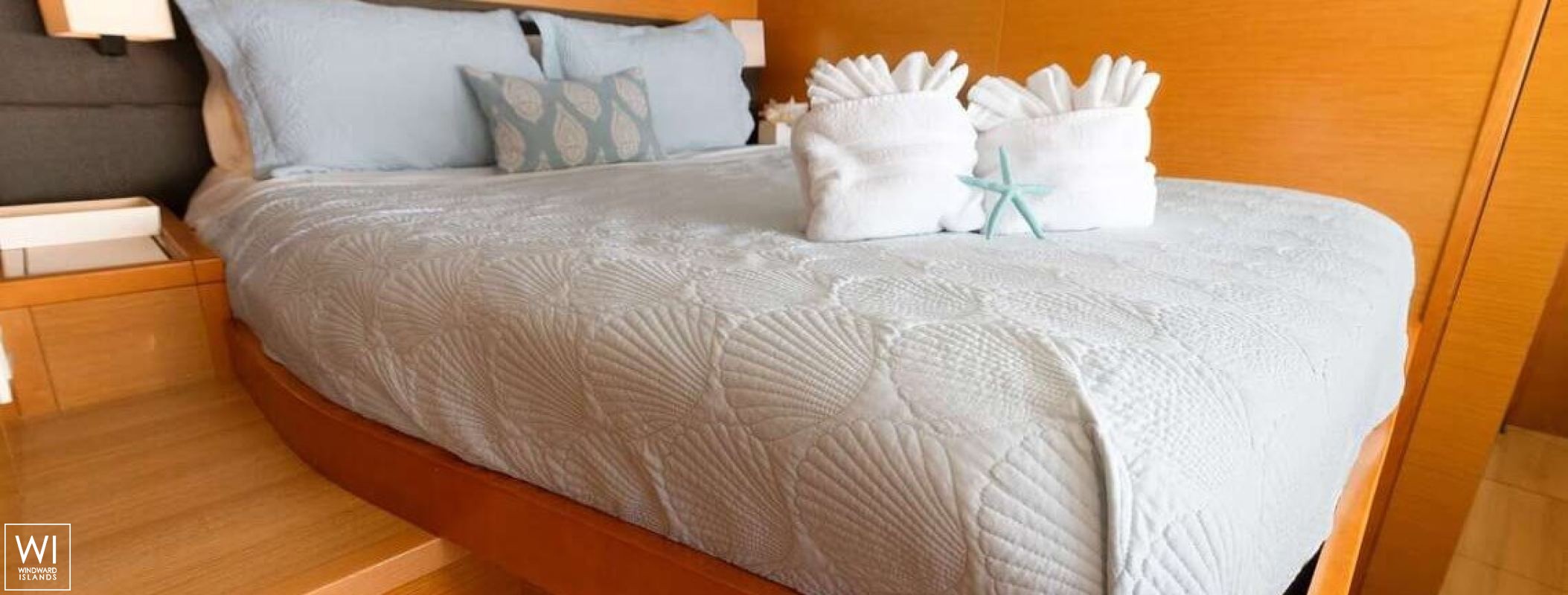 SAIL AWAY  Lagoon Catamaran Lagoon 620 Interior 1