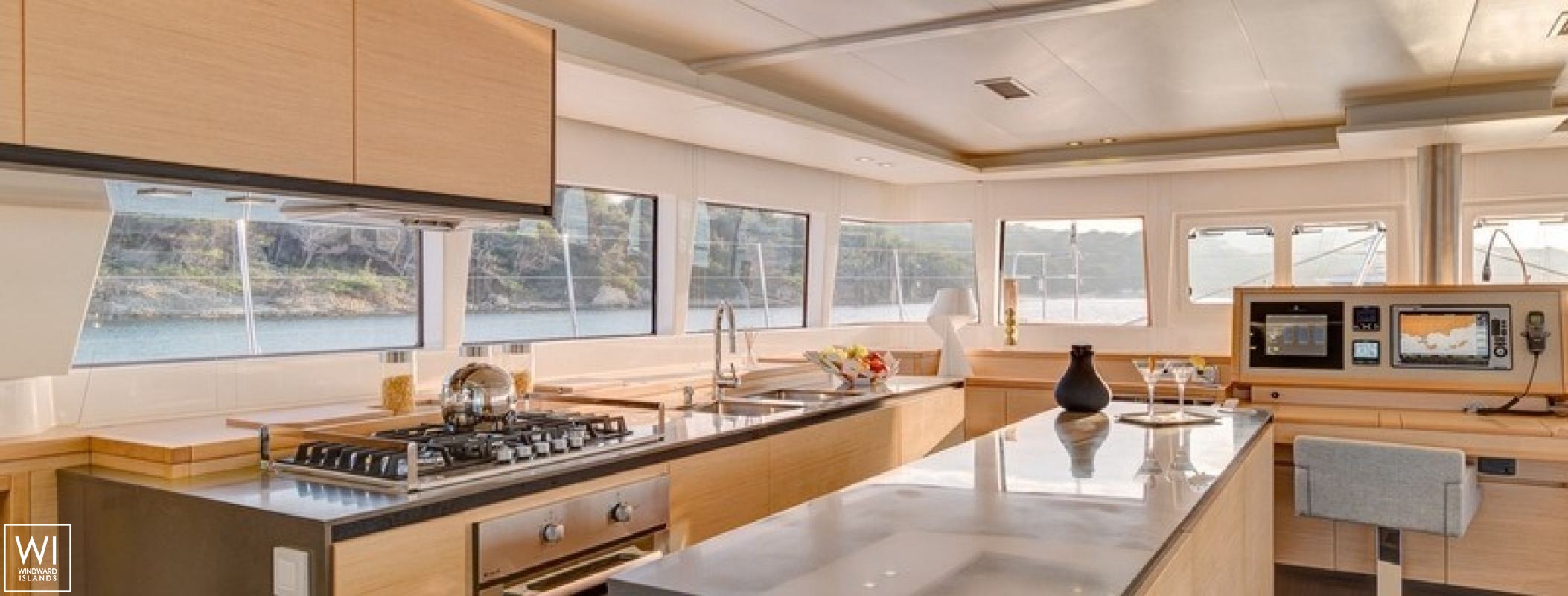 TIGER LILY   Lagoon Catamaran Lagoon 620 Interior 7