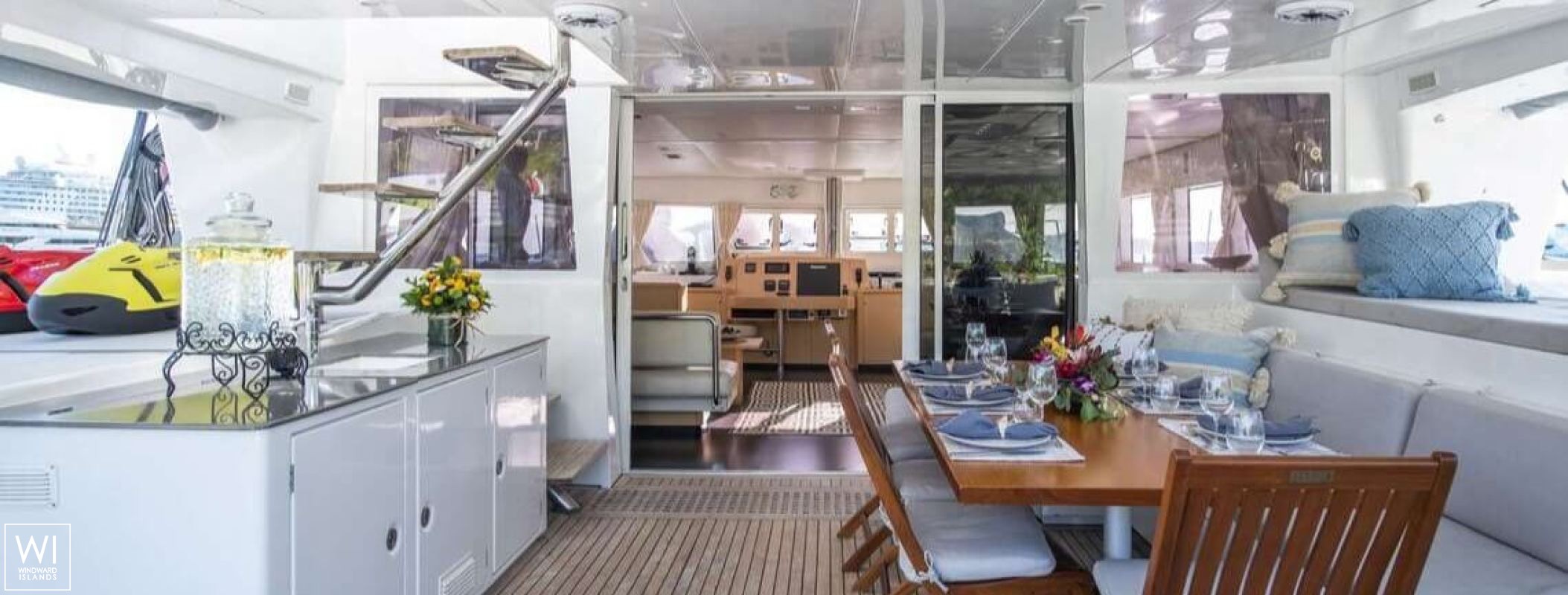 Sip Sip  Lagoon Catamaran Lagoon 620 Exterior 1