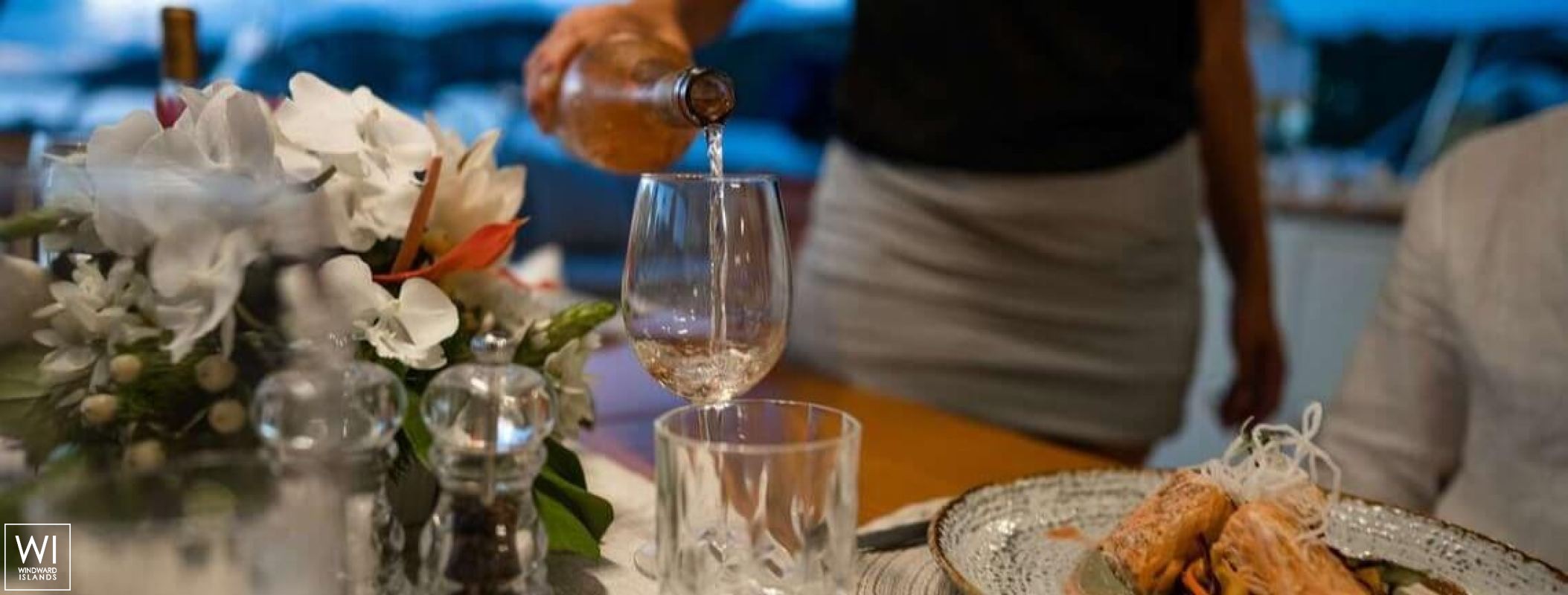 Sip Sip  Lagoon Catamaran Lagoon 620 Interior 1