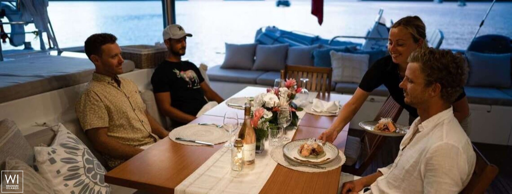 Sip Sip  Lagoon Catamaran Lagoon 620 Interior 1